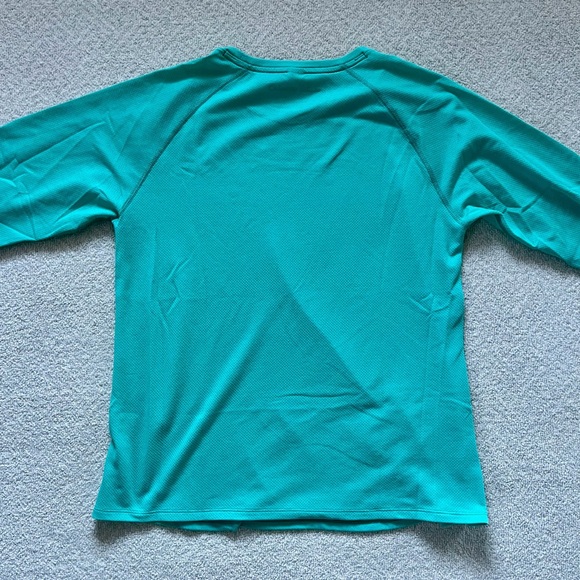 Outdoor Voices FastTrack Mesh Longsleeve Top in Lagoon - Picture 4 of 4